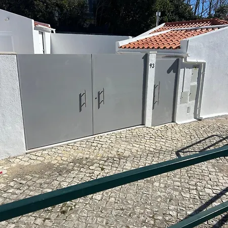 Dom wakacyjny Modern With Private Patio Near Cascais & Sintra *
